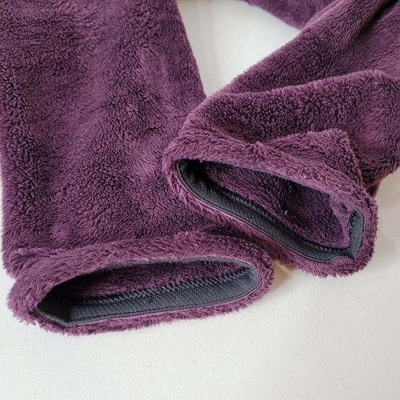 The North Face Women's Standard Fit Deep Plum 1/4 Zip Fleece Pullover - Size M - Picture 9 of 12